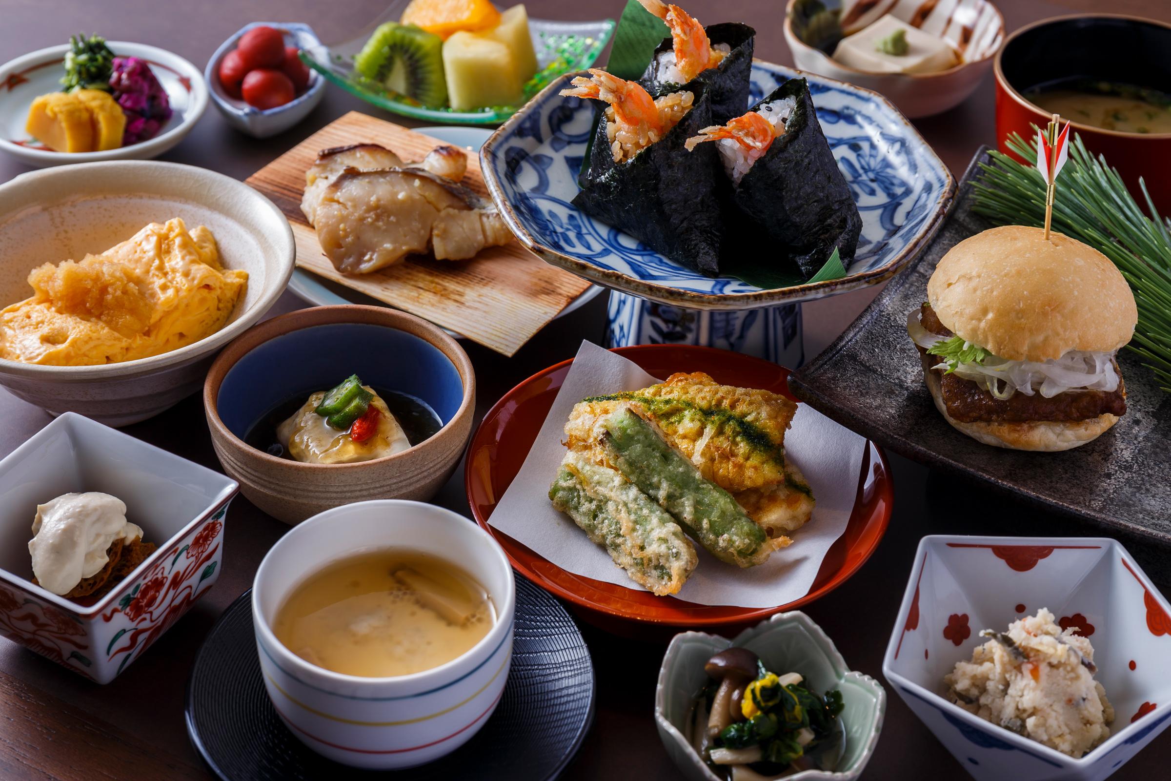 Hotel The Celestine Kyoto Gion Екстер'єр фото A selection of Japanese cuisine