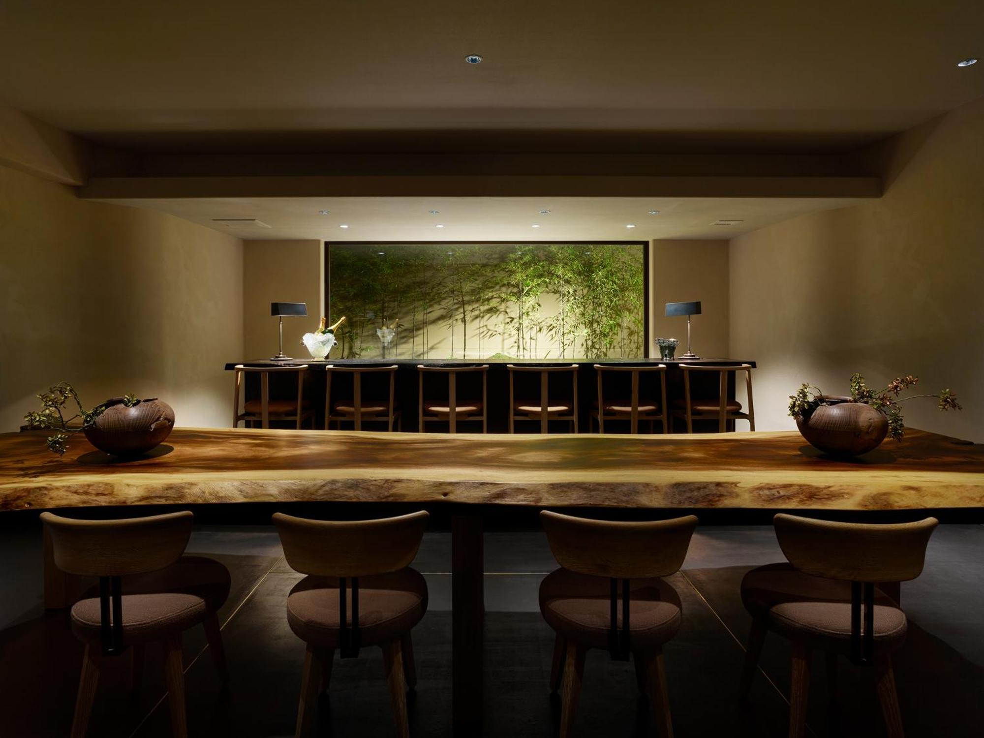 Hotel The Celestine Kyoto Gion Екстер'єр фото The bar at the hotel