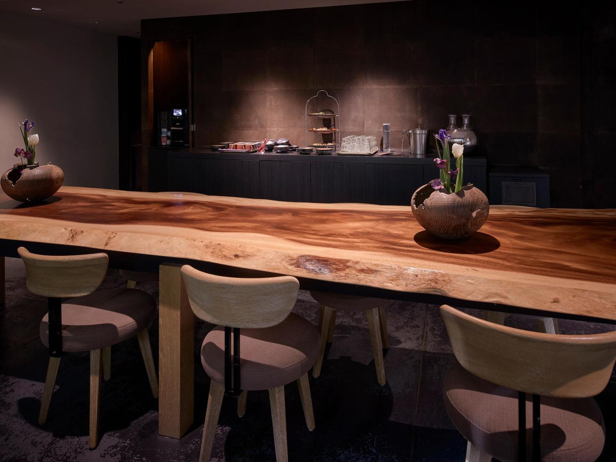Hotel The Celestine Kyoto Gion Екстер'єр фото The lounge at the airport