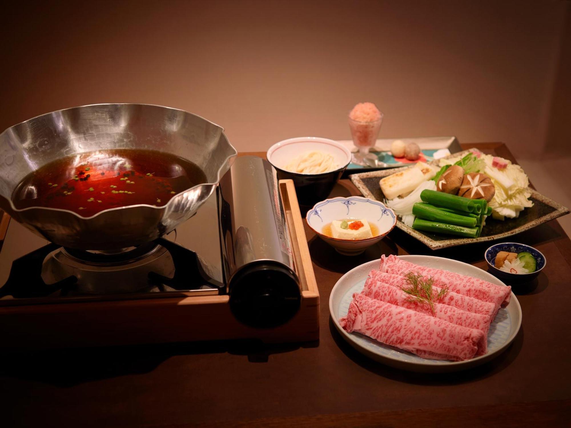 Hotel The Celestine Kyoto Gion Екстер'єр фото A set of dishes prepared for a hot pot